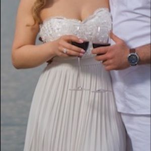 Long dress with pearls